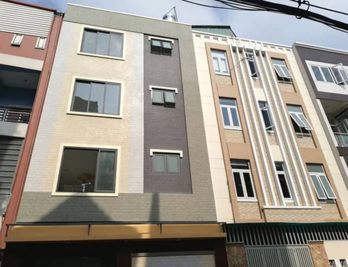 Tòa nhà 4 tầng sử dụng nhôm hệ việt pháp cao cấp