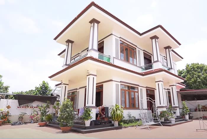 Mẫu biệt thự có 2 mặt tiền hiên đẹp khó tả