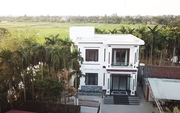 Mẫu biệt thự thôn quê có sảnh đẹp hiện đại