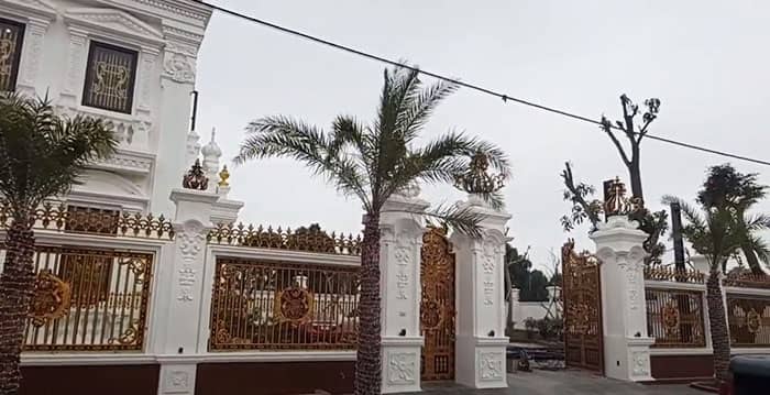 Mẫu cổng rào biệt thự nhôm đúc sang trọng đẳng cấp