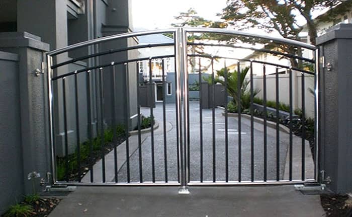 Mẫu cổng inox đẹp 2 cánh ống tròn 304