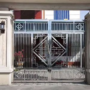 Mẫu cổng inox nhà đẹp 2 cánh hiện đại