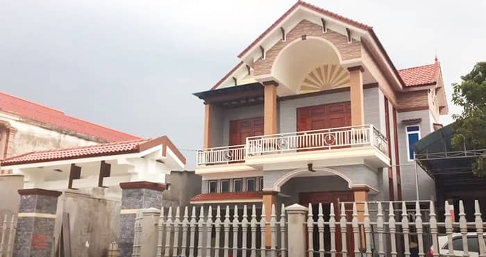 Mẫu nhà 2 tầng mái thái hiện đại