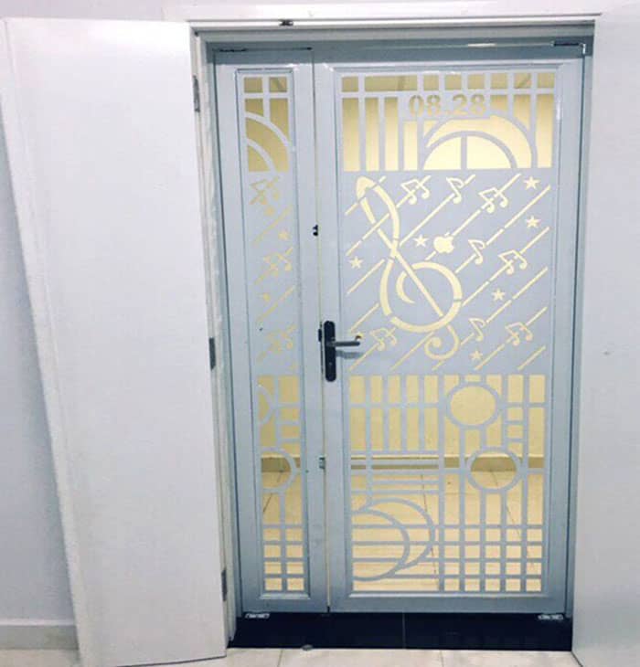 Cửa nghệ thuật 2 cánh cắt CNC hiện đại