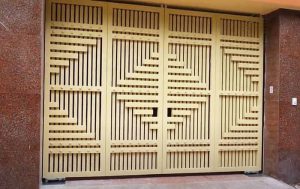 Mẫu cửa sắt 4 cánh sơn tĩnh điện bền đẹp mãi cùng thời gian