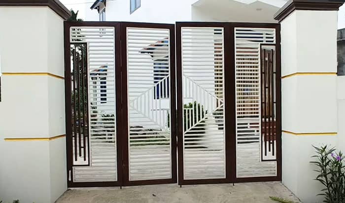 Mẫu cửa sắt biệt thự 4 cánh đẹp sang trọng của việt pháp