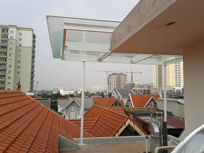 Mái kính sân thượng khung sắt thép hình bền đẹp sang trọng