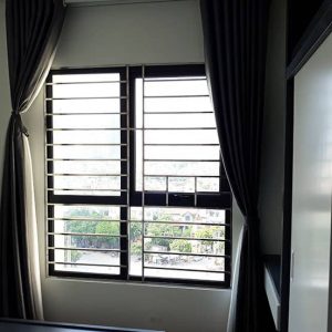 Mau chan song cua so inox hop 15 dan deu thong dung