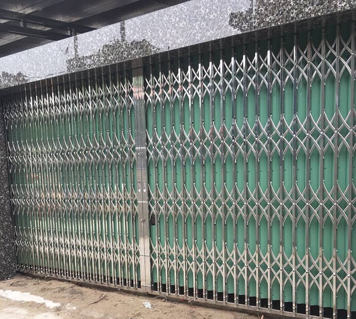 Mẫu cửa xếp inox đài loan hiện đại giá rẻ nhất hà nội