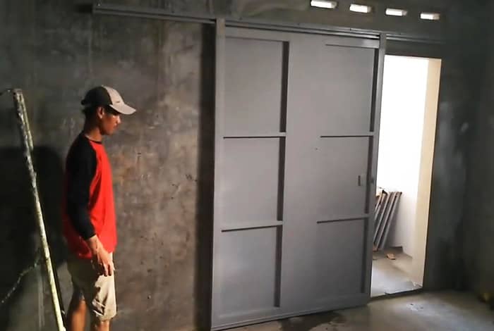 CỬA LÙA MỘT CÁNH BẰNG NHÔM KÍNH HIỆN ĐẠI CHO NGÔI NHÀ THÊM TIỆN NGHI