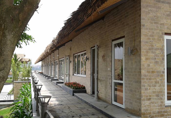 Lap dat cua nhom viet phap he 4500 tai Resort nang song hong