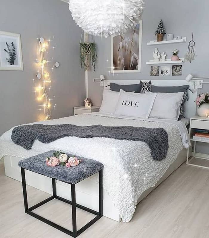 Thiết kế phòng ngủ nhỏ hẹp thì nhất thiết phải trang trí hệ thống đèn