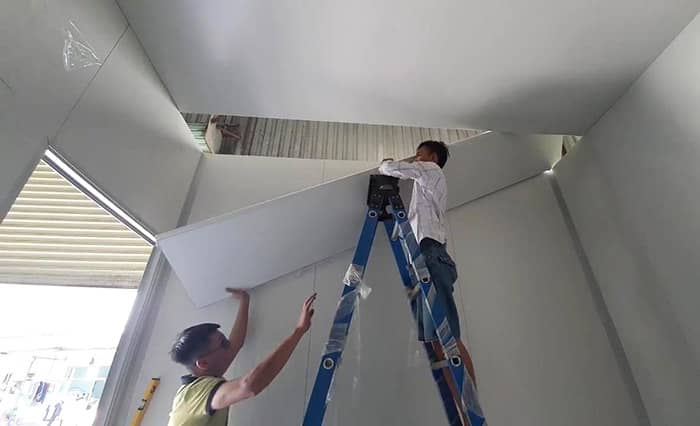 Vach ngan van phong bang tam panel gia re