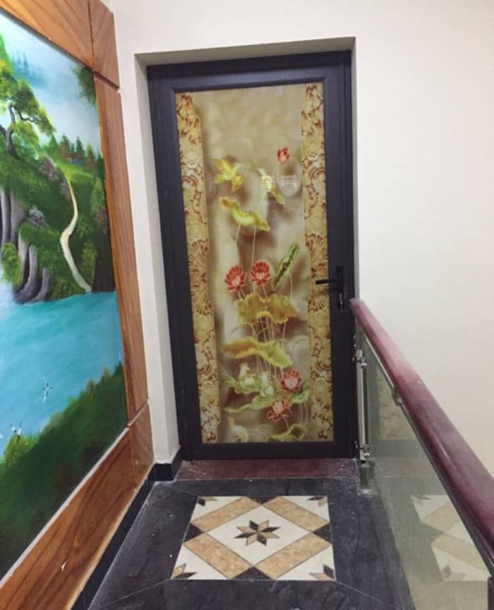 Mau cua nhom thong phong dan tranh 3d
