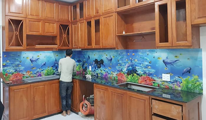 Mau tranh kinh 3d trong nha bep dep