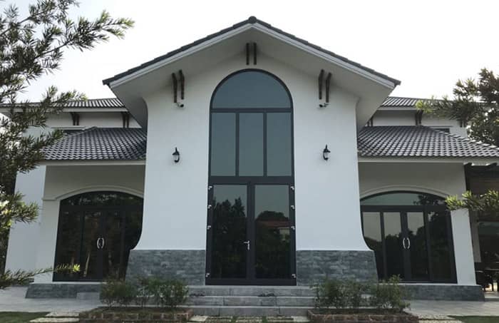 Cong trinh su dung cua nhom xingfa mau den dep la