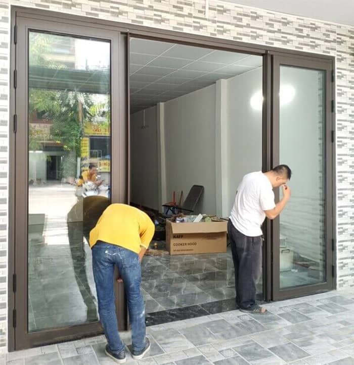 Lap dat cua truot quay nhom zhongkai AGS 100