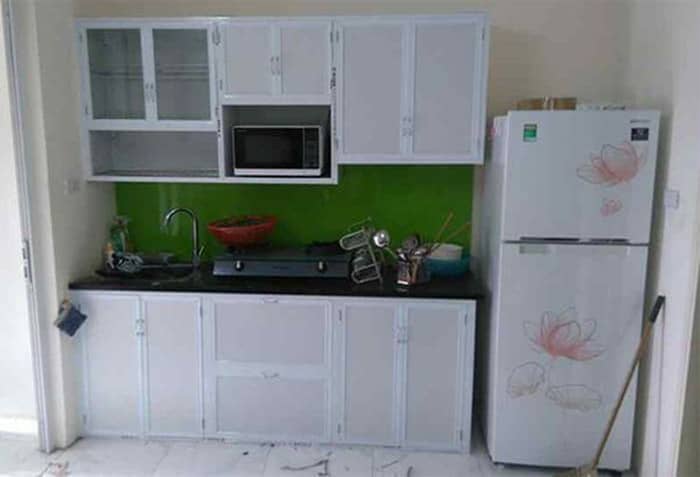 Làm tủ bếp nhôm cánh nhỏ cho nhà xinh