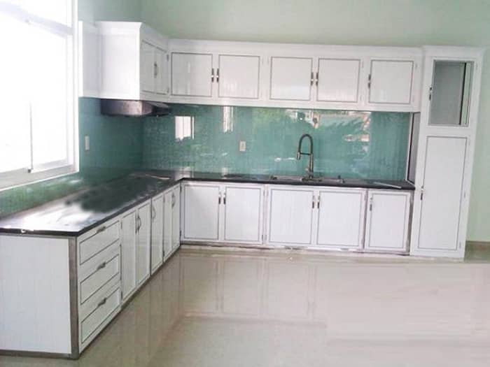 Cửa tủ bếp nhôm kiểu dáng đẹp sang