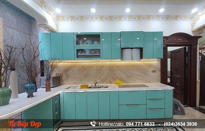 Giá tủ bếp nhôm kính cường lực đẹp an toàn