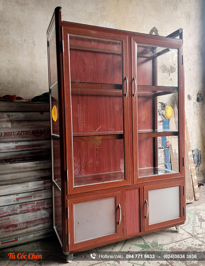 Mẫu tủ đựng cốc chén phòng khách nhôm màu giả gỗ đẹp