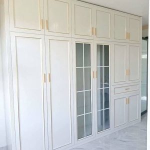 Tủ quần áo kịch trần tiết kiệm không gian tăng thẩm mỹ