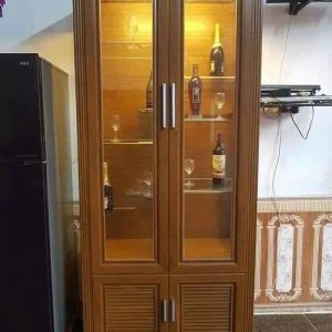 Mẫu tủ rượu kính đẹp sang trọng phòng bếp