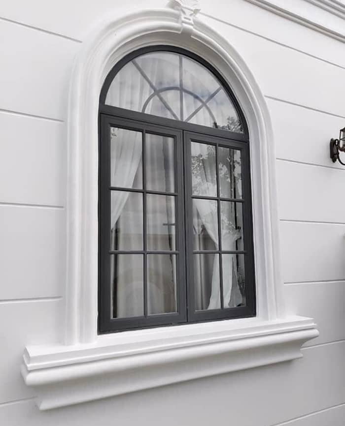 Ahadoor lắp cửa nhôm cho nhà nhân viên mình