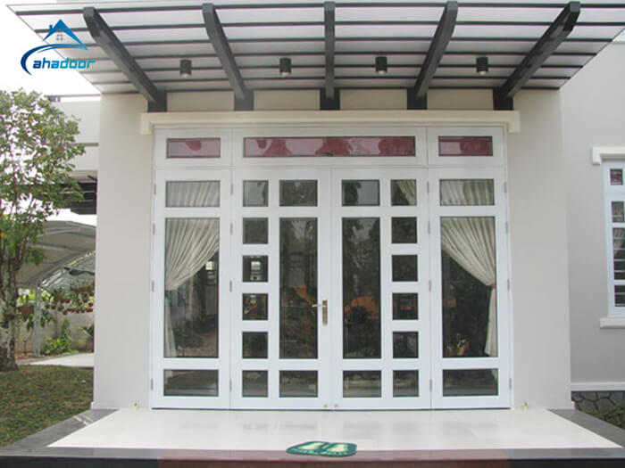 Mẫu cửa nhôm 4 cánh kính cường lực an toàn chia ô đẹp