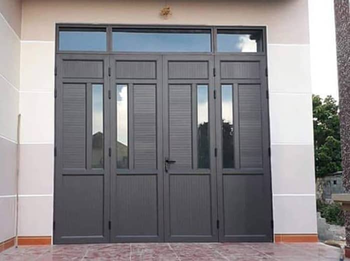 Lắp đặt cửa nhôm lá hộp 4 cánh kính phản quang cửa đi chính