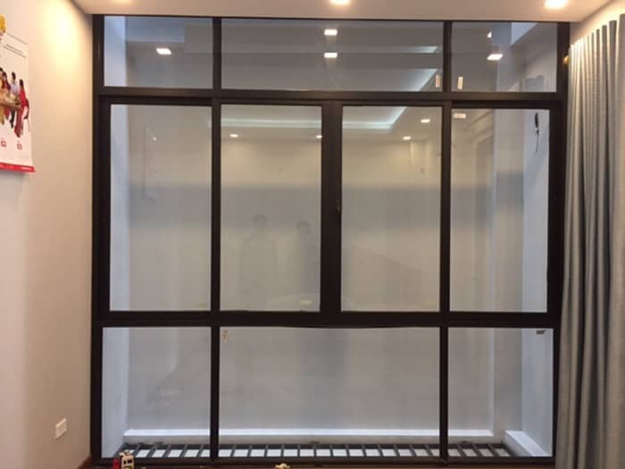 Hãy lựa chọn vách ngăn Ahadoor để lắp đặt cho khu giếng trời
