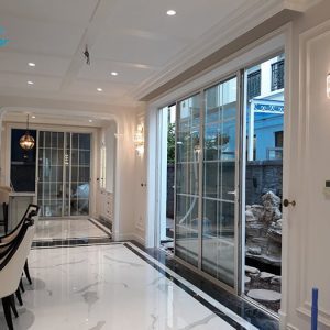 Thi công cửa kính cường lực lùa khung nhôm cao cấp biệt thử xa hoa vinhome