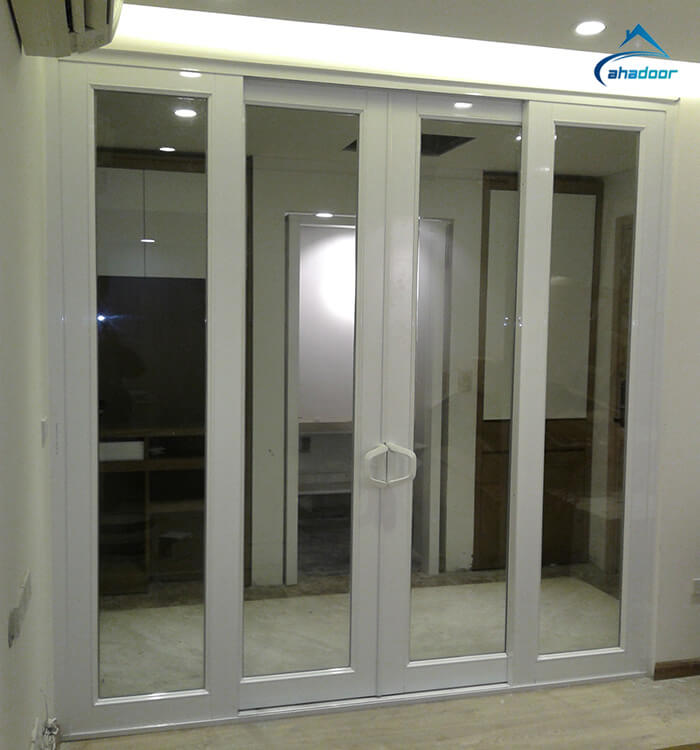 Lắp đặt cửa kính cường lực lùa 4 cánh dày 10mm tại hà nội