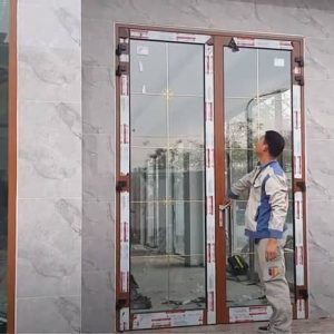 Cửa nhôm xingfa vân gỗ mở quay 2 cánh sang trọng