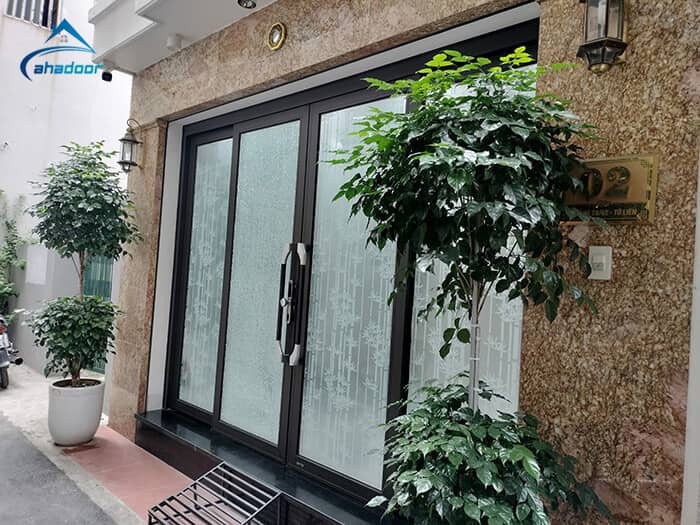 Ahadoor chuyên lắp đặt cửa kính mặt tiền nhà đẹp cho các tĩnh miền bắc Việt Nam
