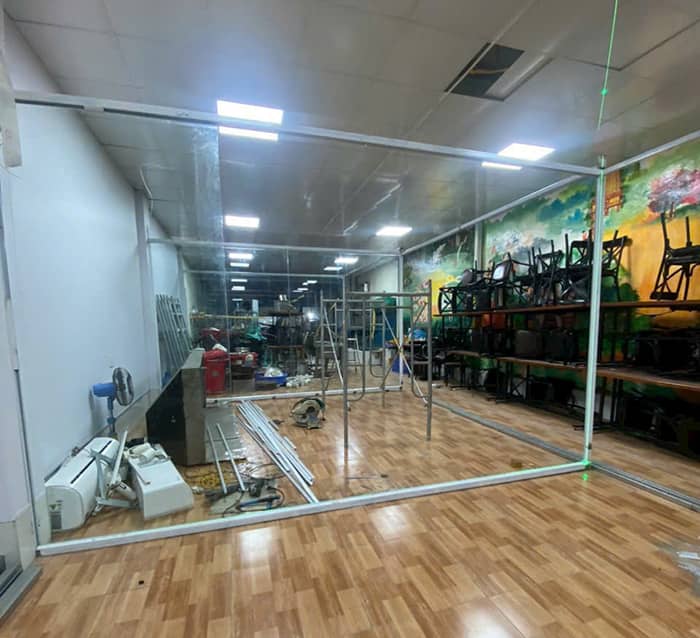 Hãy lựa chọn vật liệu cửa kính cường lực Ahadoor cho không gian sống sang trọng đại gia