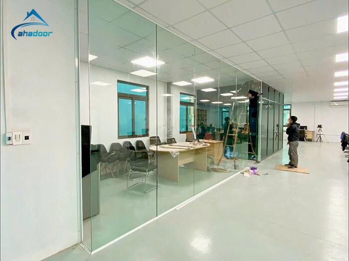 Cửa kính thủy lực